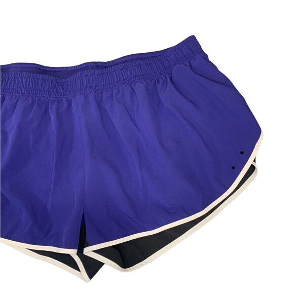 Fabletics Women's Stretch Woven Adrian Athletic Shorts - Picture 4 of 11